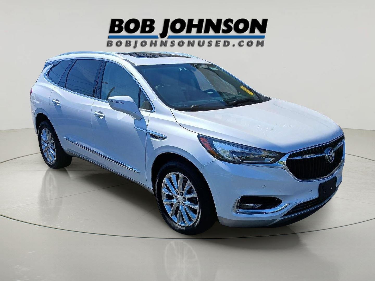 2020 Buick Enclave Premium in White Frost Tricoat — front three-quarter view