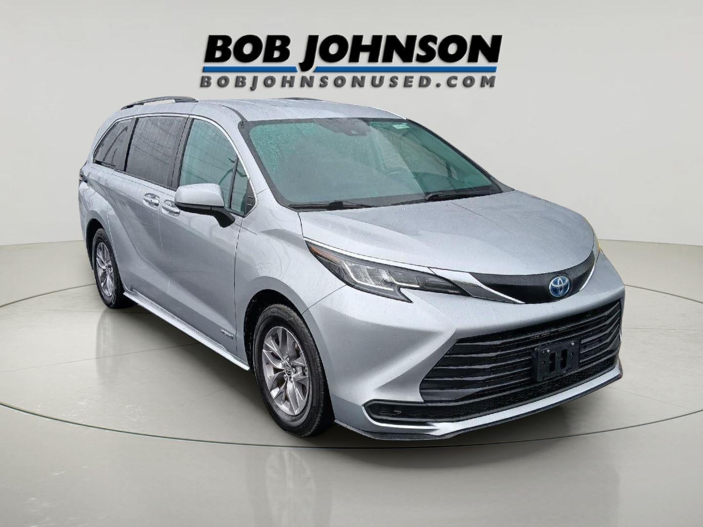 2021 Toyota SIENNA LE