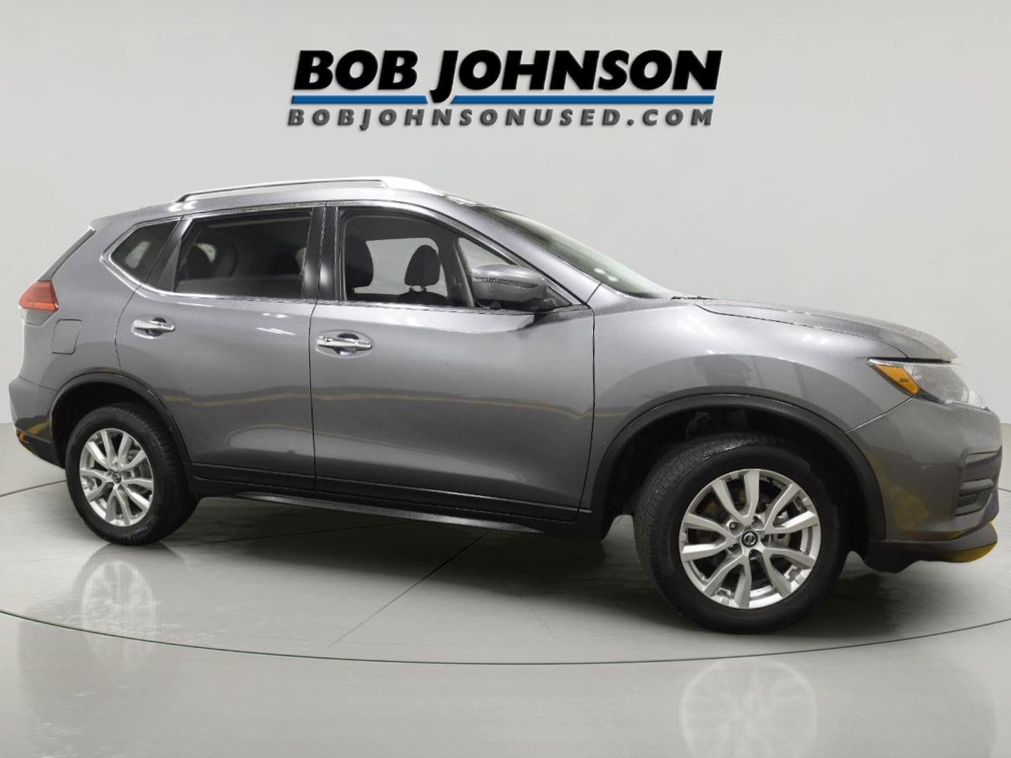 2017 Nissan Rogue SV in Gun Metallic — front three-quarter view