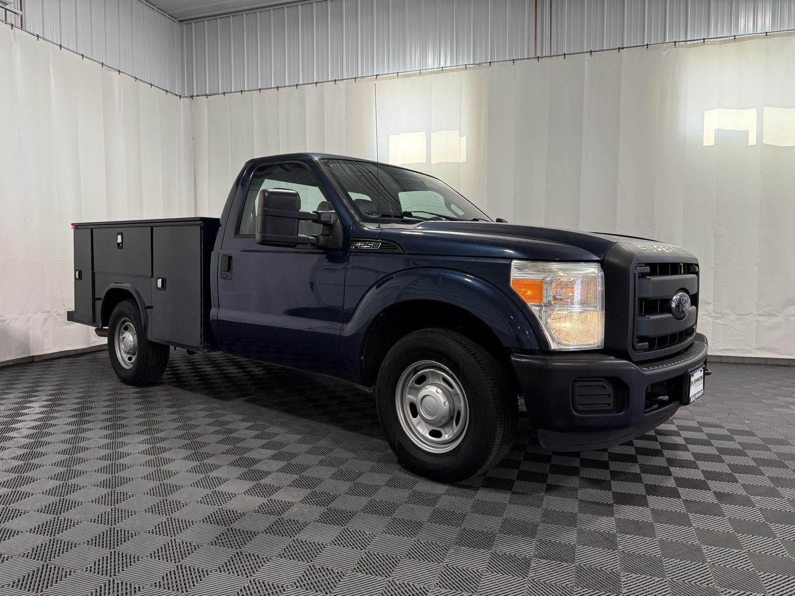 2016 Ford F-250 XL in Blue Jeans — front three-quarter view