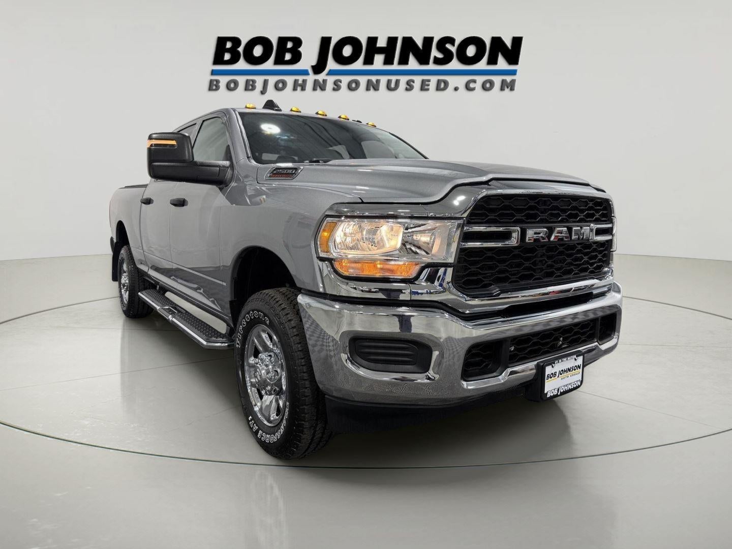 2024 RAM 2500 Tradesman Crew Cab 4x4 6'4' Box in Billet Silver Metallic Clearcoat — front three-quarter view